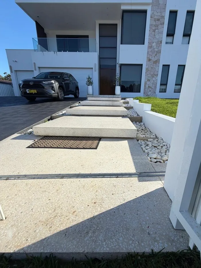 Geostone Exposed Aggregate Floating Steps in Baulkham Hills, NSW