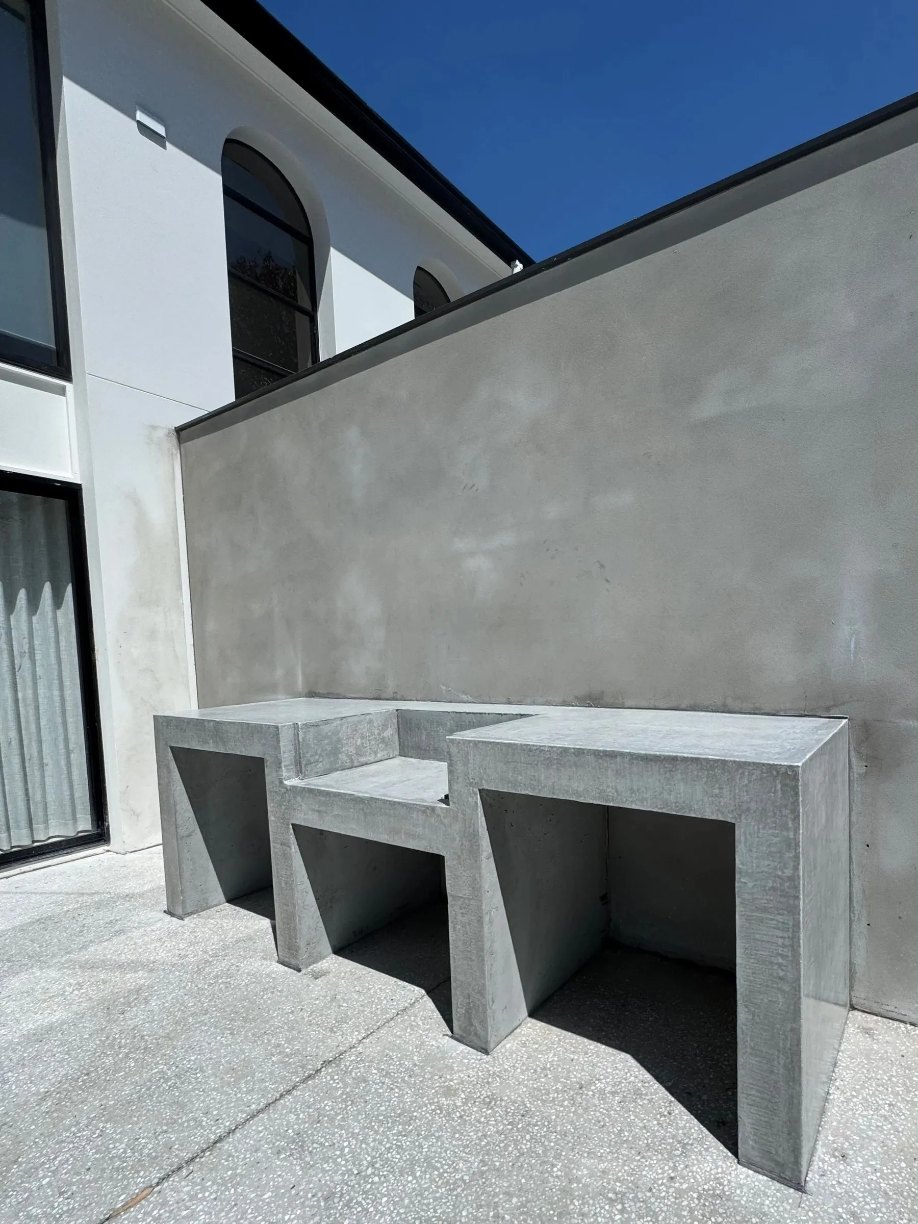 Geostone exposed aggregate backyard and benchtop in Burraneer NSW
